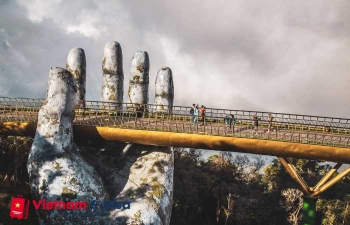 top 5 places in Vietnam - Golden Bridge