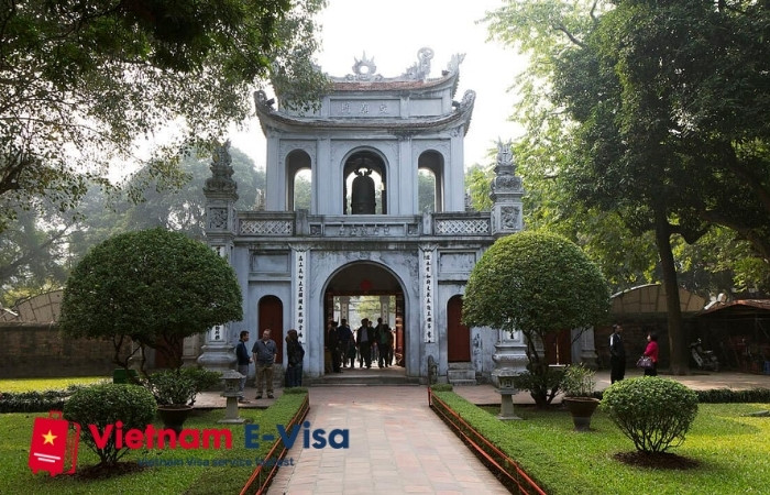 top 10 things to do in Vietnam - the Temple of Literature
