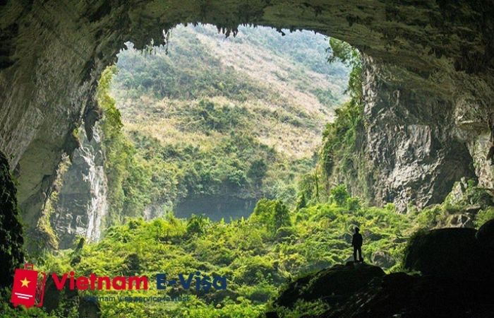 top 10 trải nghiệm du lịch nên làm tại Việt Nam - hang Sơn Đoòng