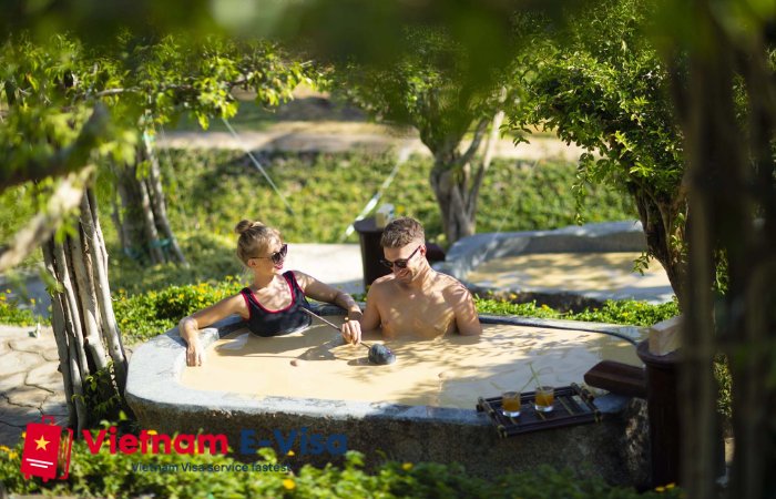 top 10 things to do in Nha Trang - taking a mud bath