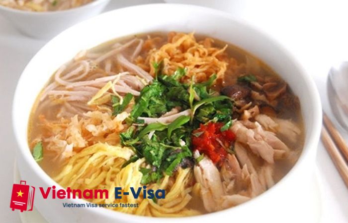What to eat in Hanoi - Bun Thang