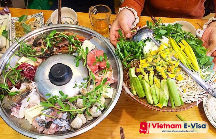 Top 10 things to do in An Giang - lau mam